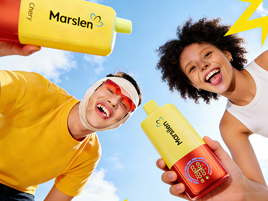 Happy people with 3in1 Marsilen vape