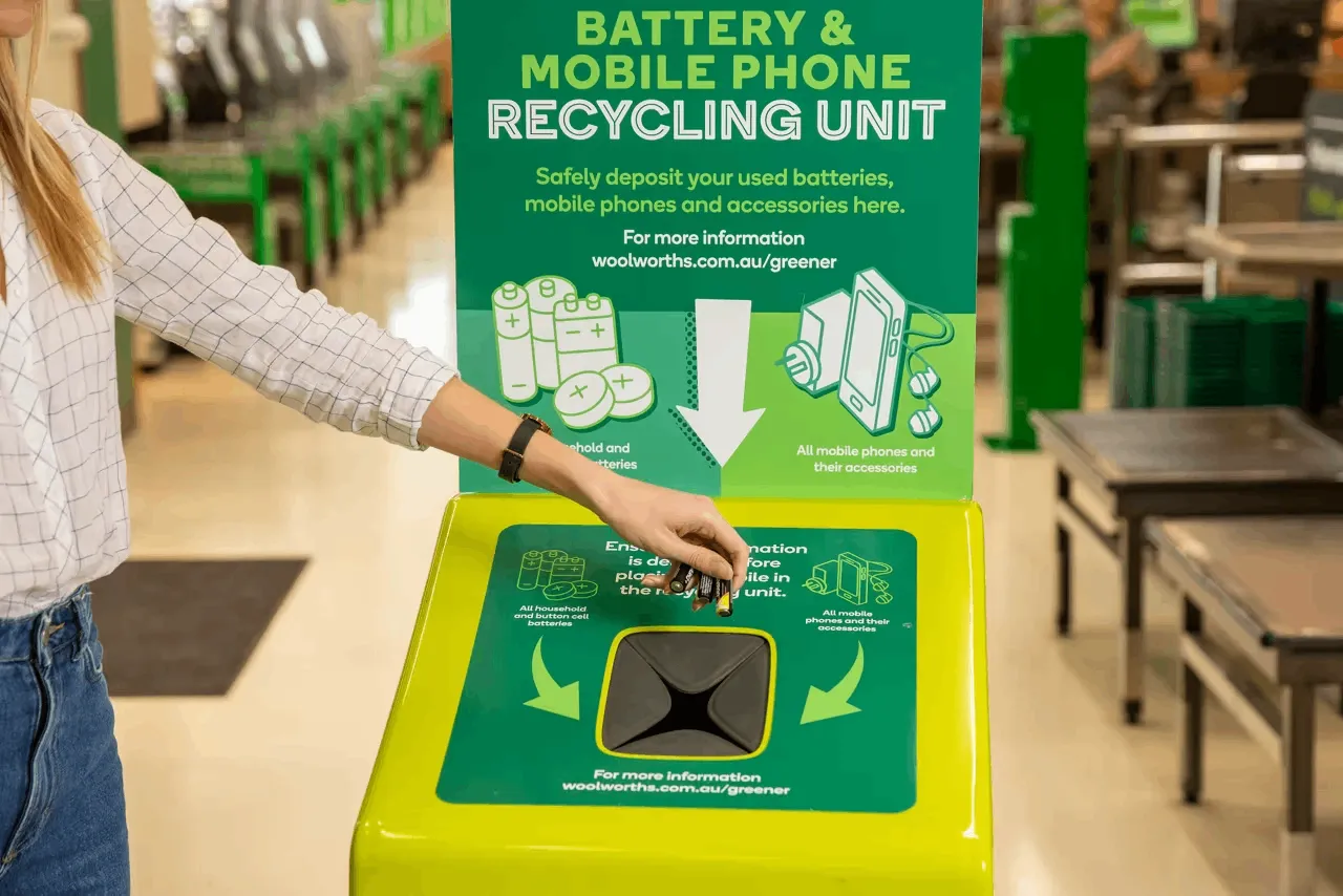 How to Dispose of Vapes Safely? can you put vapes in battery bins